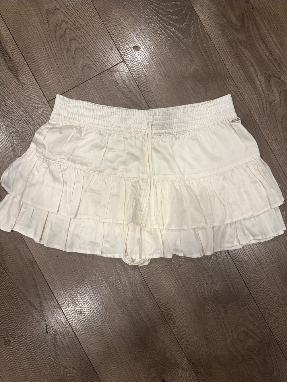 PINK Victoria's Secret Cream Tiered Ruffle Skort Shorts